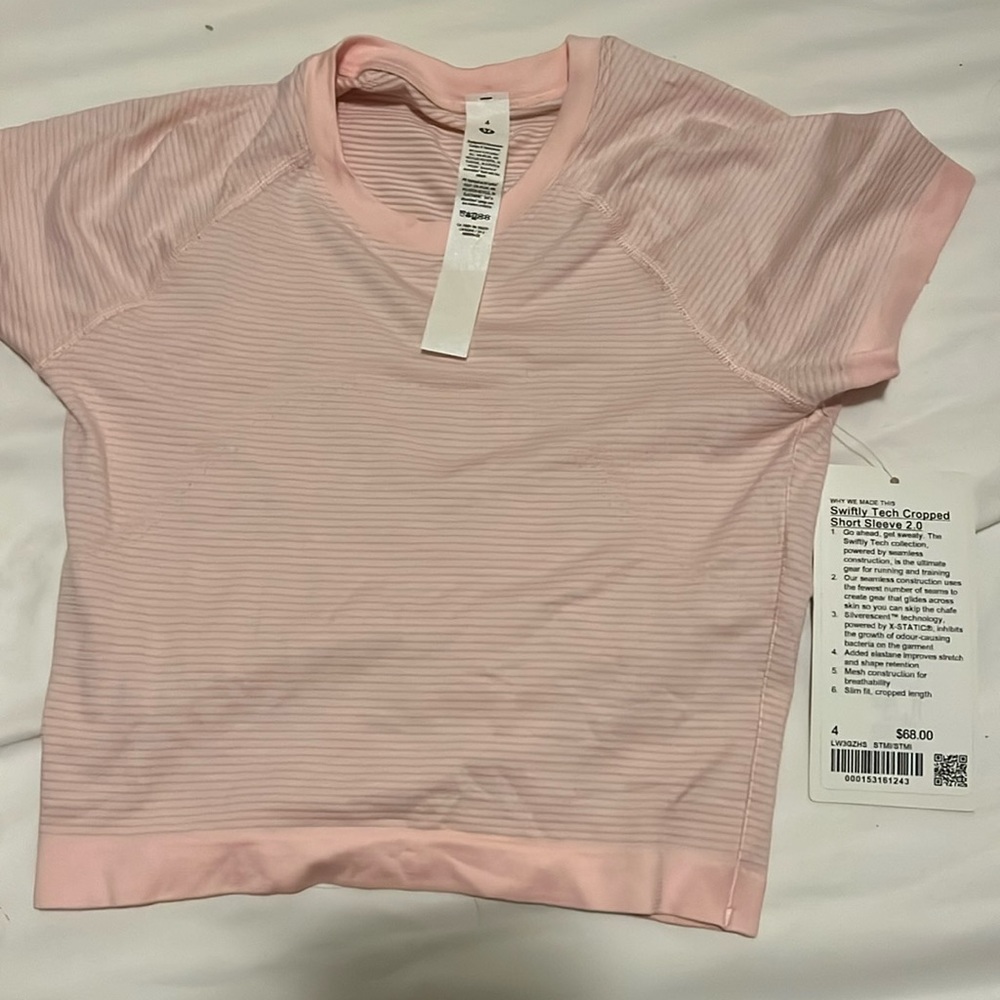 light pink cropped lulu swiftly top NTW Size 4